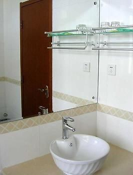Juranzhijia Business Hotel Jinan Bagian luar foto