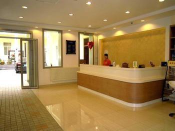 Juranzhijia Business Hotel Jinan Bagian luar foto