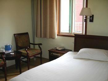 Juranzhijia Business Hotel Jinan Bagian luar foto